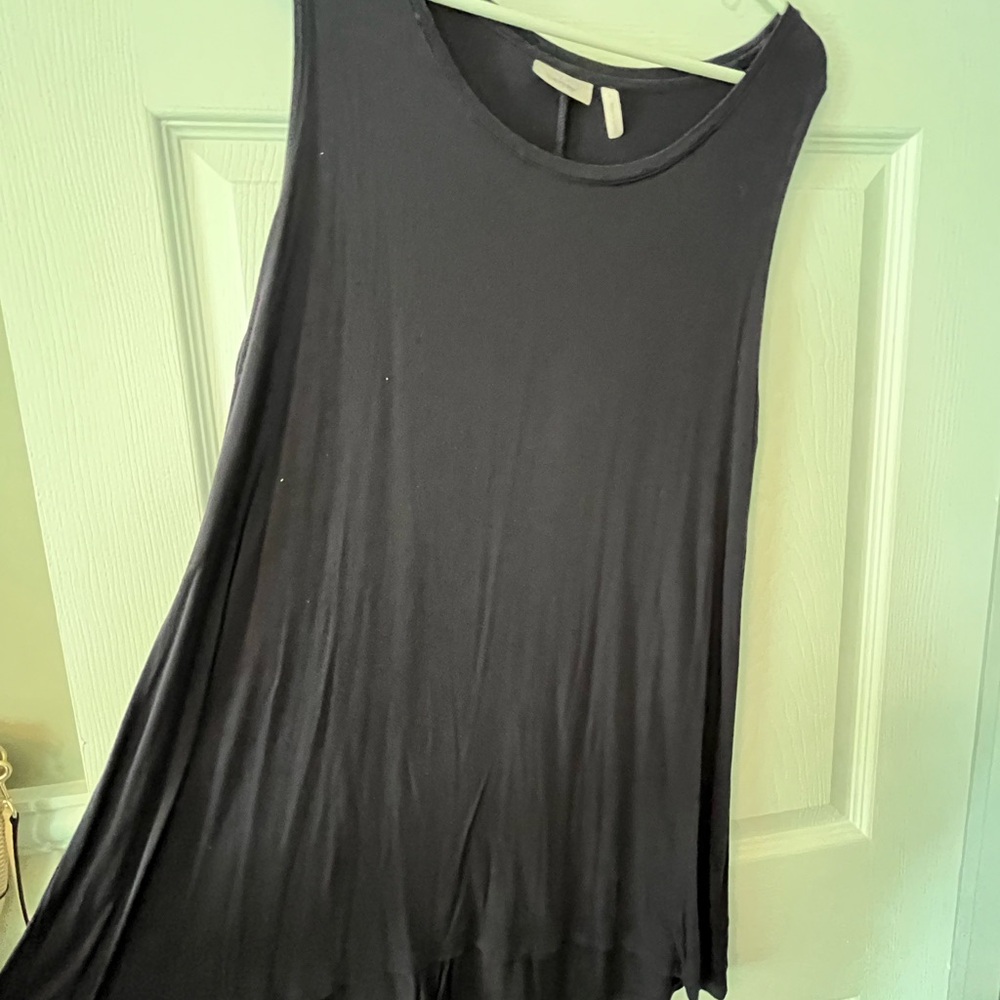 Sleeveless Black Swing Tank Top